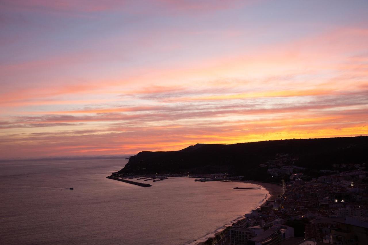 Apartment With A Stunning View Over Sesimbra Buitenkant foto