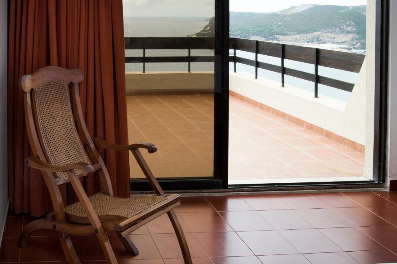 Apartment With A Stunning View Over Sesimbra Buitenkant foto