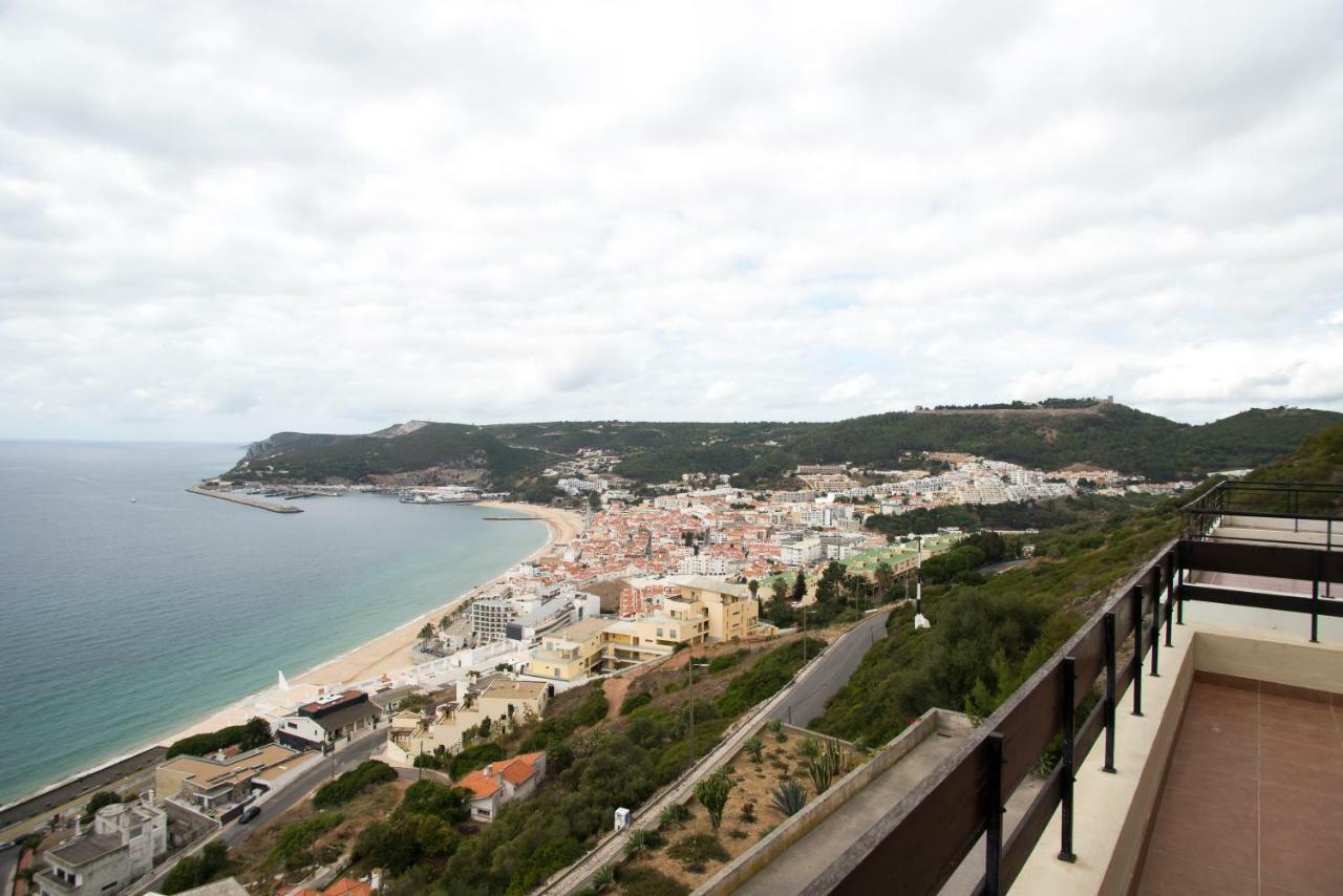 Apartment With A Stunning View Over Sesimbra Buitenkant foto