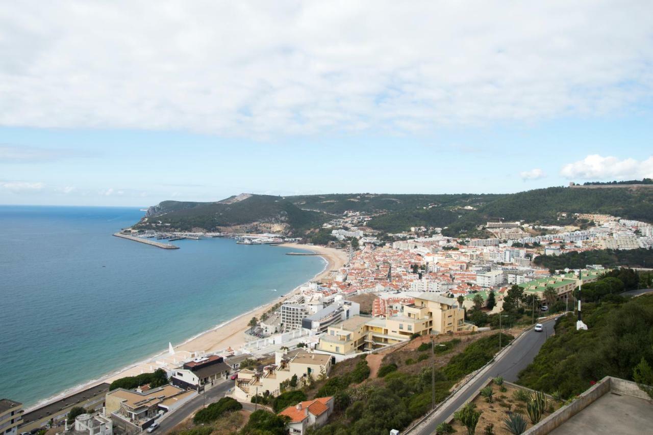Apartment With A Stunning View Over Sesimbra Buitenkant foto